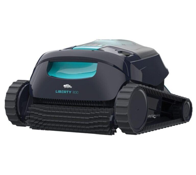 Lee más sobre el artículo La Importancia del Adecuado Cepillado y Mantenimiento de Piscinas: Conoce la Eficiencia de los Robots Dolphin de Maytronics