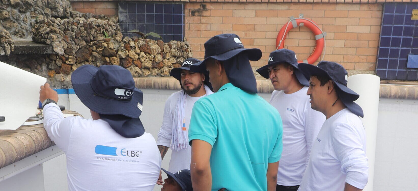 Lee más sobre el artículo Kooll Importaciones consolida su liderazgo en el sector con la segunda capacitación en membranas para piscinas en Colombia