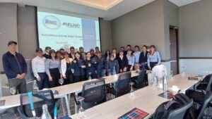 Foto grupal evento fairland en la ciudad de bogotá