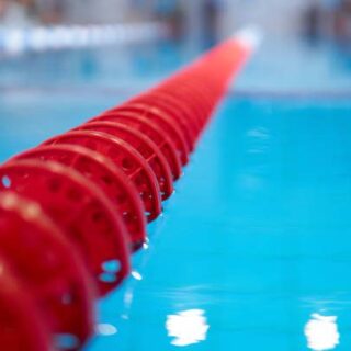 Línea Moscú 50 metros con cuerda y mosquetón